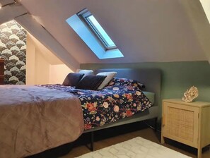 1 bedroom, iron/ironing board, free WiFi, bed sheets