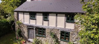 Luxurious Cottage with Lovely Views in Rural Location