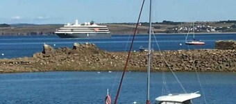 Large studio in marina residence. Furnished tourism ***