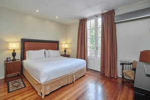 2 chambres, bureau, fer et planche à repasser, Wi-Fi gratuit