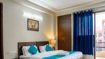 1 bedroom, Egyptian cotton sheets, premium bedding, in-room safe