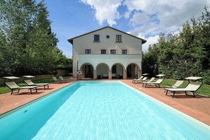Facciata della struttura