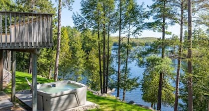 LAKE FRONT- HotTub+Sauna+GolfSim+Arcade+Kayaks+BBQ