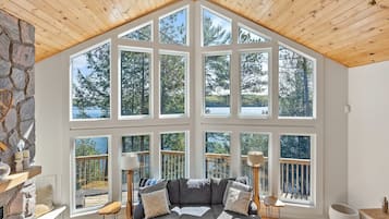 TV, fireplace, streaming services