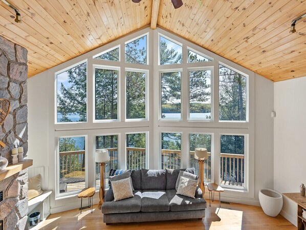 TV, fireplace, streaming services