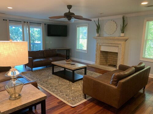 Waterfront and Trail-backing retreat in the heart of the city!