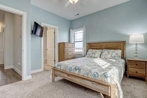 3 bedrooms, iron/ironing board, WiFi, bed sheets