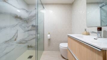 Shower, towels