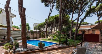Villa 'Bella Estança' with Private Pool, Wi-Fi and Air Conditioning