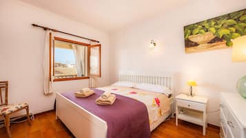 6 habitaciones, tabla de planchar con plancha y wifi gratis