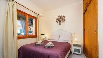 6 Schlafzimmer, Bügeleisen/Bügelbrett, kostenloses WLAN, Bettwäsche