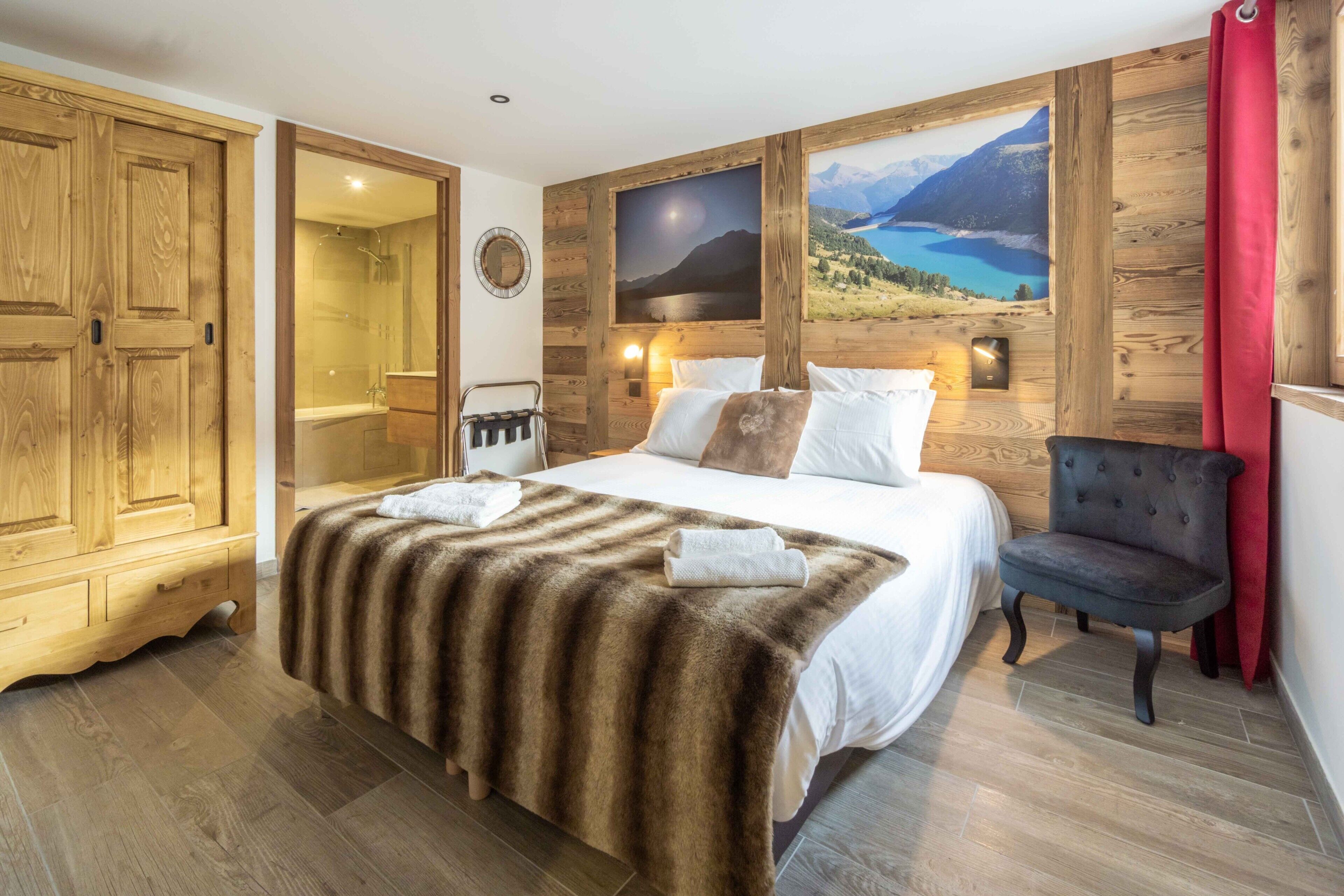 5 bedrooms, iron/ironing board, free WiFi, bed sheets