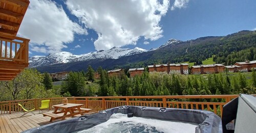 Appartement 'Chalet La Turra' avec vue sur les montagnes, Wi-Fi et climatisation