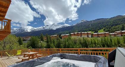 Appartement 'Chalet La Turra' avec vue sur les montagnes, Wi-Fi et climatisation
