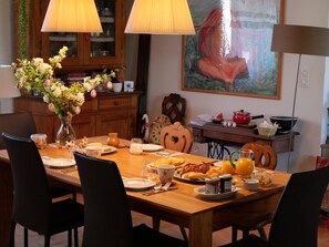 Desayuno continental incluido todos los días