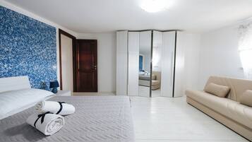 Deluxe-Apartment | 1 Schlafzimmer, hochwertige Bettwaren, Daunenbettdecken