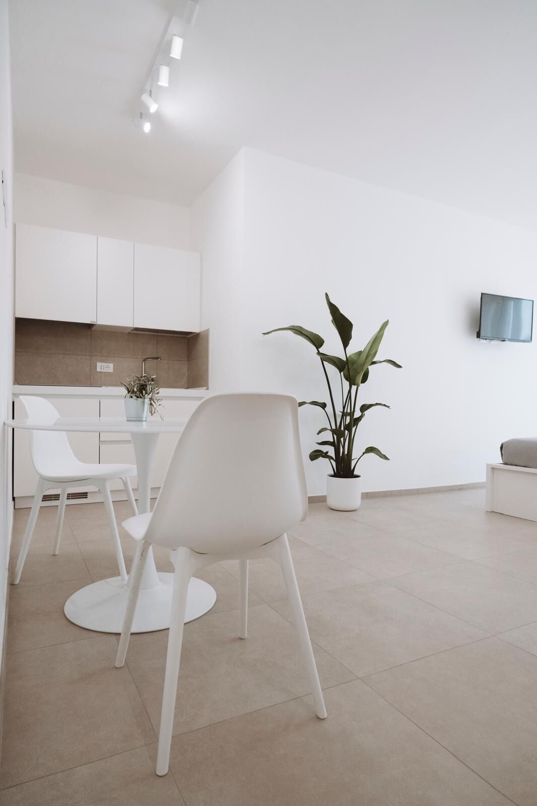 Apartment | Wohnbereich | Flachbildfernseher