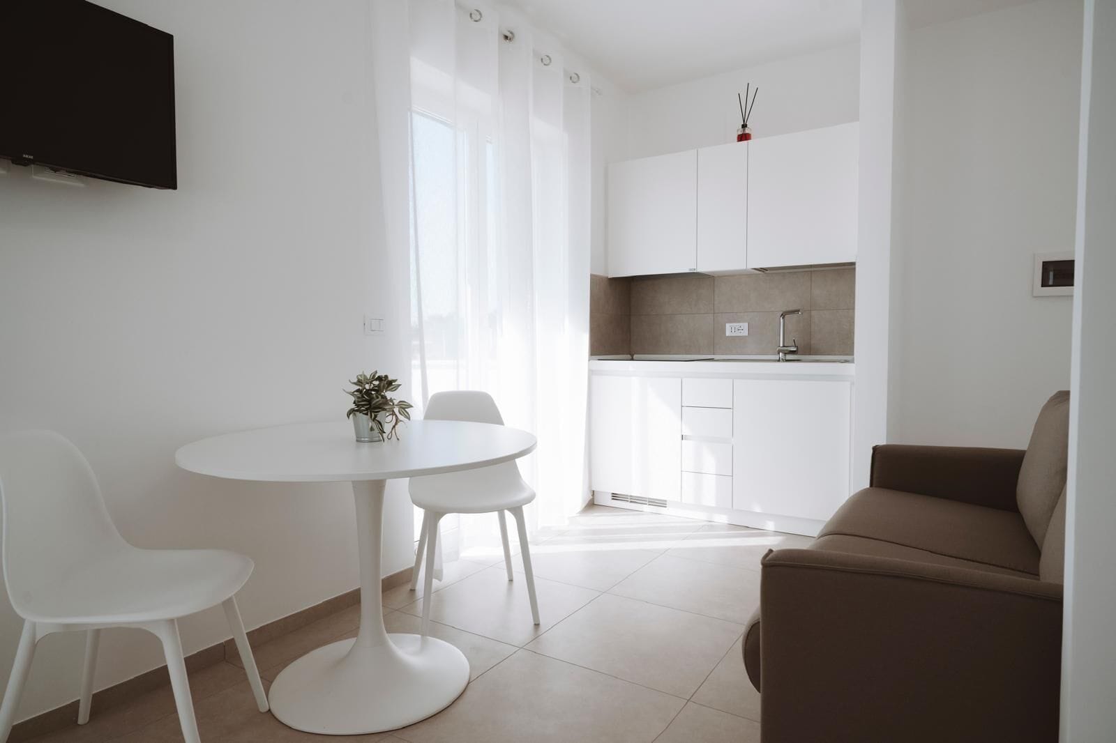 Apartment | Private kitchen | Espresso maker, coffee/tea maker, electric kettle