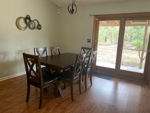 Dining - Quality comfort in a convenient location (entire house) (Beaufort)