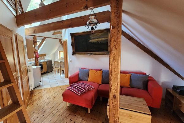 Télévision, baby-foot, livres, chaßne hi-fi