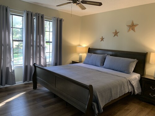 Cute home, great for MCRD families (entire home)