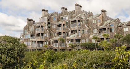 Oceanfront 3BR/3Bath Premier Penthouse in the heart of Kiawah