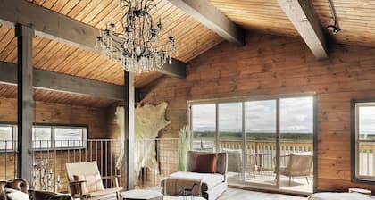 Laxá Lodge - Luxury Villa with amazing view.
