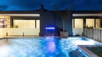 Casa da Albina | 2 bedrooms, premium bedding, down comforters, memory foam beds