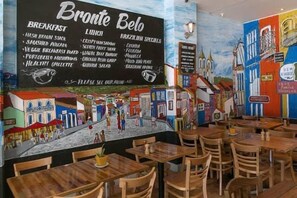 Enjoy the many local cafes and restaurants Bronte has to offer just close to the property. - Absolute Seafront Bronte (Bronte)