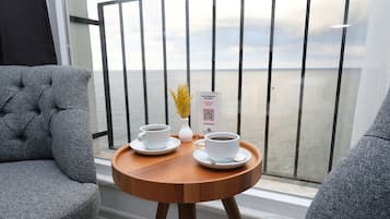 Minibar, laptop workspace, soundproofing, free WiFi