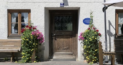 Fe-apartment with 2-3 bedrooms, vacation at the Schelshornhof