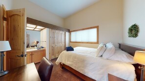 2 soverom, strykejern/-brett, wi-fi (inkludert) og sengetøy