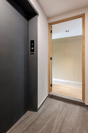 Interior - w* | Outstanding 2BR with Balcony in Condesa (Ciudad de México)