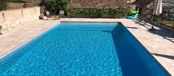 Romantic hideaway for 2 by a Medieval Chateau with pool