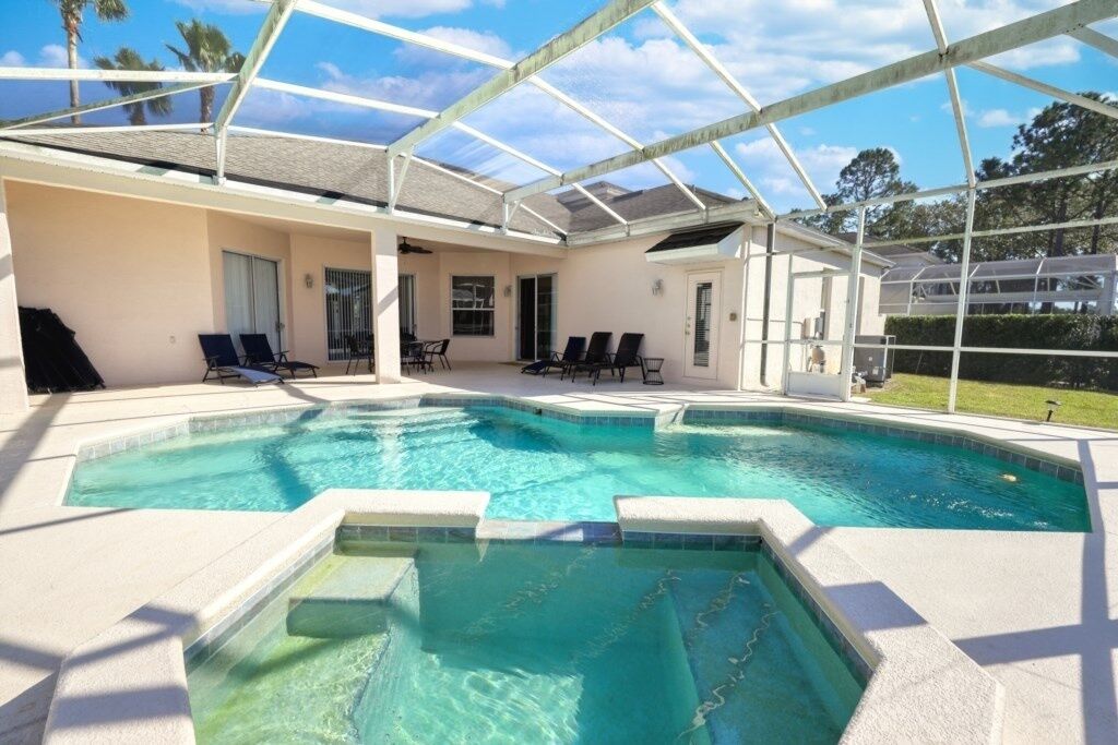 House, 5 Bedrooms | Pool