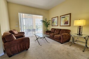 Casa, 5 habitaciones | Área de sala de estar