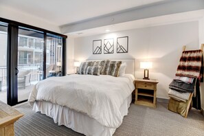 Condo, 2 Bedrooms