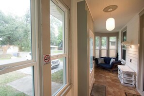 Smart TV, DVD player