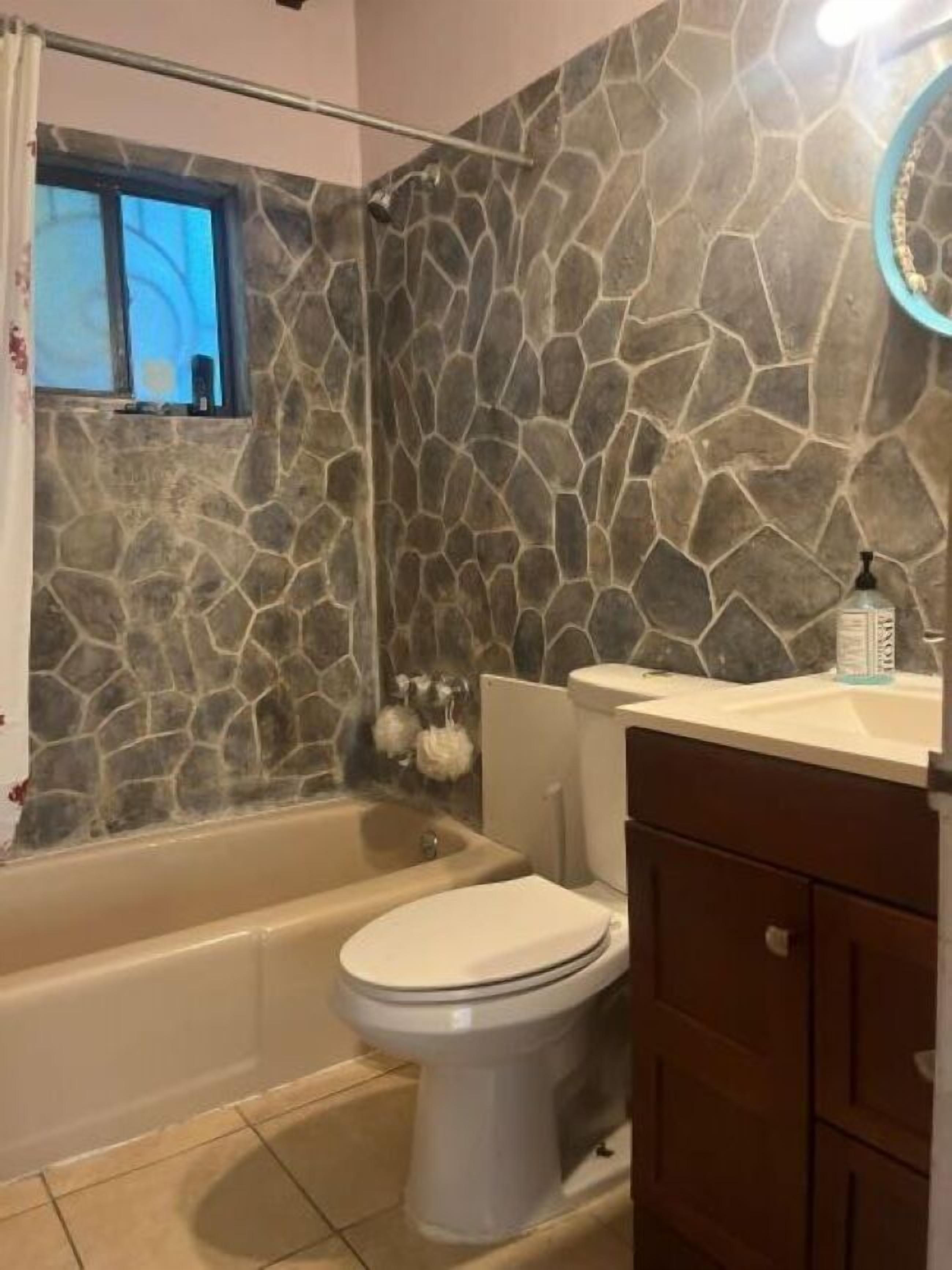 Tillett Gardens Guest House