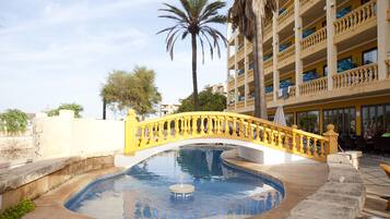 Seasonal outdoor pool