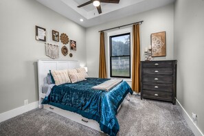 3 habitaciones, tabla de planchar con plancha, cuna de viaje y wifi 