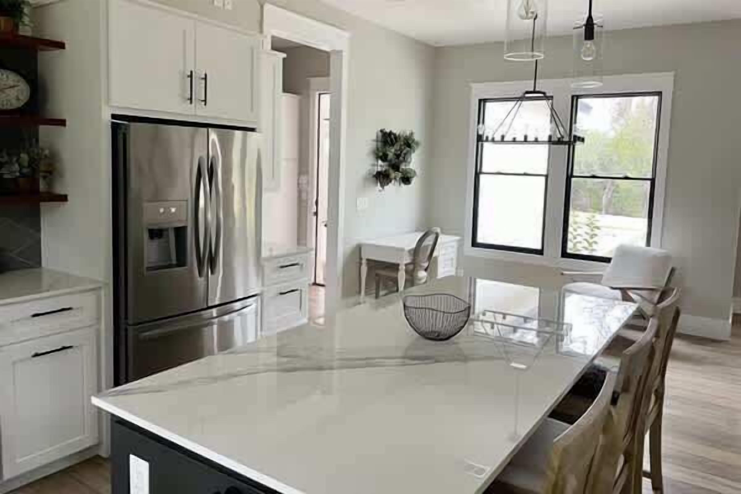 冰箱、微波炉、烤箱、炉灶