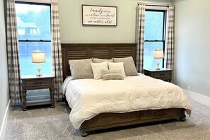 3 bedrooms, travel cot, WiFi, bed sheets