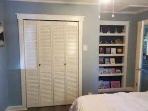 3 soverom, skrivebord, wi-fi (inkludert) og sengetøy