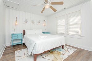 2 bedrooms, desk, iron/ironing board, free WiFi