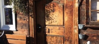 Wonderful Sankt Anton ski apartment. 3min walk to all main lifts/ski school