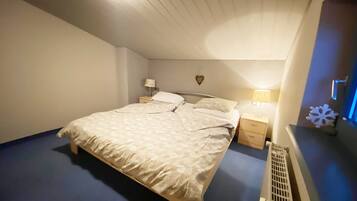 2 chambres, fer et planche Ă  repasser, Wi-Fi gratuit, draps fournis