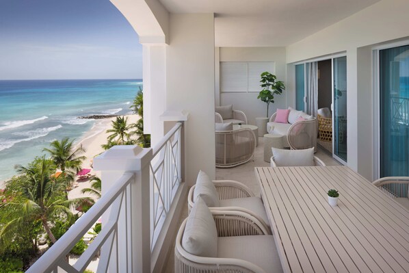 Luxury Penthouse, 2 Bedrooms, Oceanfront | Terrace/patio