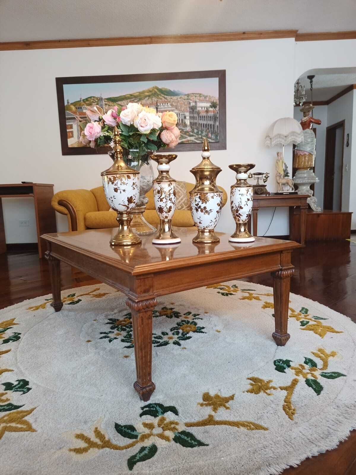 50-inch flat-screen TV with cable channels, TV, heated floors