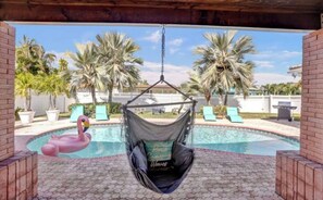 Piscina all'aperto, una piscina riscaldata